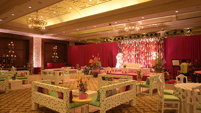 Vintage Mehendi Decor Theme