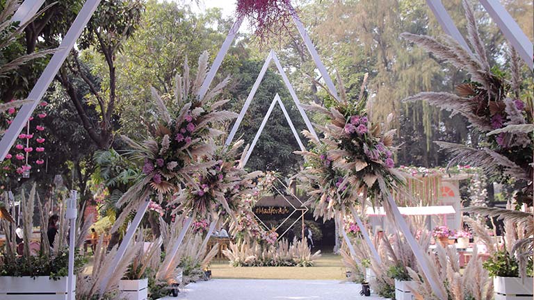 Bohemian Chic Style Floral Arrangement