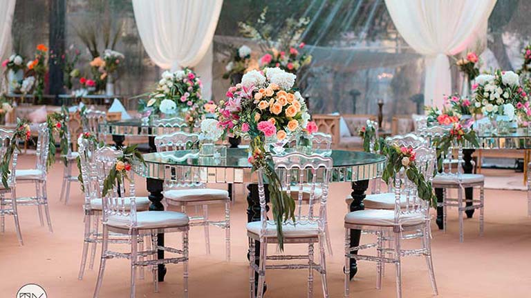 Modern Minimalism Style Floral Arrangement